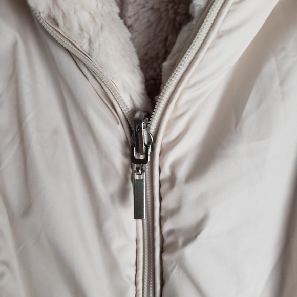 Reversible faux fur vest - Picture 2 of 8